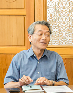 松井 勇巳 氏